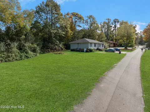 115 Emory St, Rockingham, NC 28379