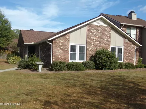 2010 Quail Rdg #A, Greenville, NC 27858