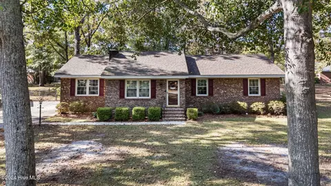 1411 Oxford Ln, New Bern, NC 28562