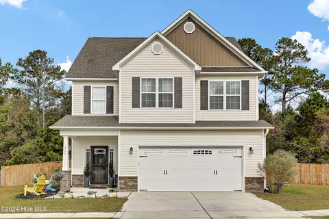 217 Riverstone Ct, Jacksonville, NC 28546