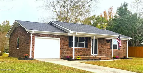 407 Bountiful Ln, Castle Hayne, NC 28429
