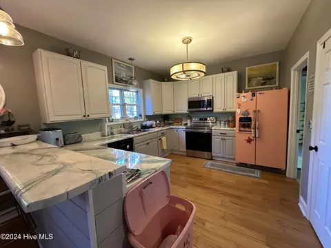 Kitchen - 202 W Sanderling Cir, Hampstead, NC 28443 photo 1 of 2