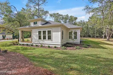 3032 Island Dr SE, Bolivia, NC 28422