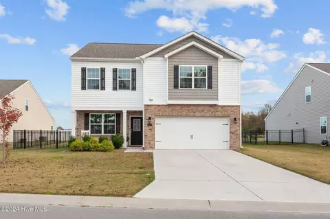 4437 Marthas Village Ln, Ayden, NC 28513