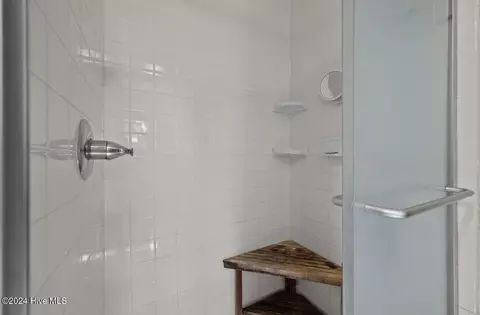 Bath - 71 Ivanhoe Rd, Atkinson, NC 28421 photo 1 of 5