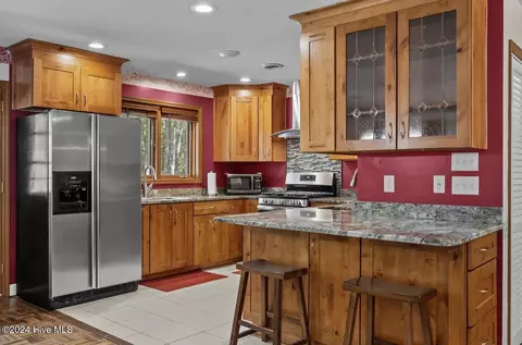 Kitchen - 71 Ivanhoe Rd, Atkinson, NC 28421 photo 5 of 5