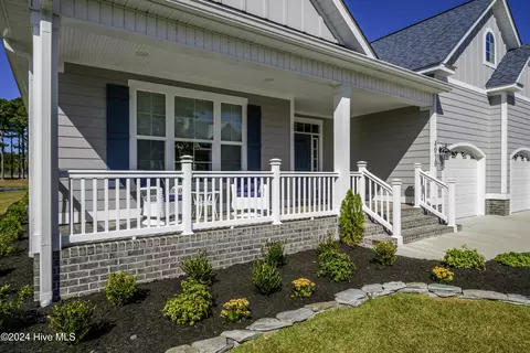 Exterior - 4010 Reunion Pointe Ln, New Bern, NC 28562 photo 11 of 30