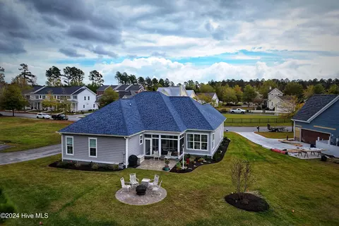 Exterior - 4010 Reunion Pointe Ln, New Bern, NC 28562 photo 10 of 30