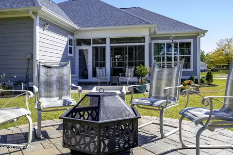 Exterior - 4010 Reunion Pointe Ln, New Bern, NC 28562 photo 23 of 30