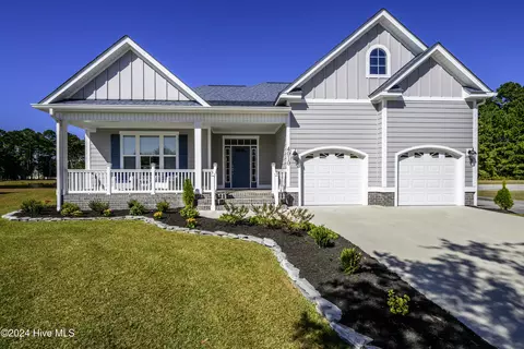 Exterior - 4010 Reunion Pointe Ln, New Bern, NC 28562 photo 5 of 30