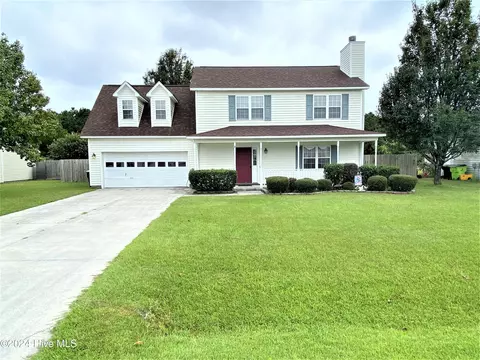 314 Kenilworth Pl, Hubert, NC 28539