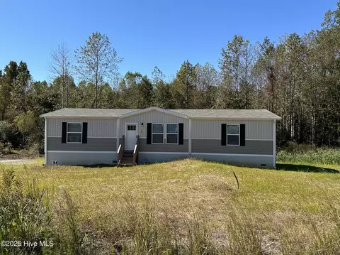 825 Mcnair Rd, Plymouth, NC 27962