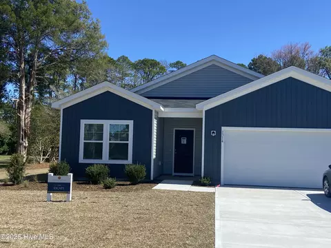 919 Sea Holly Ct, New Bern, NC 28560