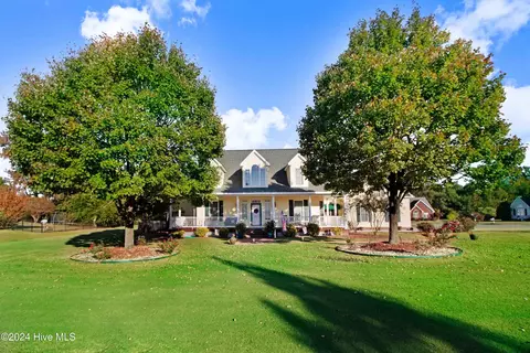 221 Gator Dr, Goldsboro, NC 27530