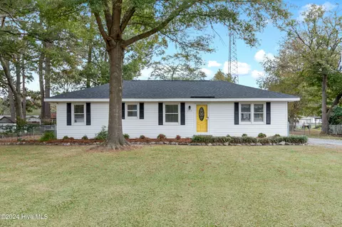 203 Community Dr, Goldsboro, NC 27530