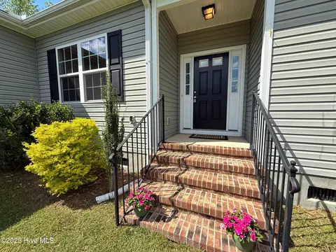 Exterior - 1535 Ghio Rd, Hamlet, NC 28345 photo 4 of 9