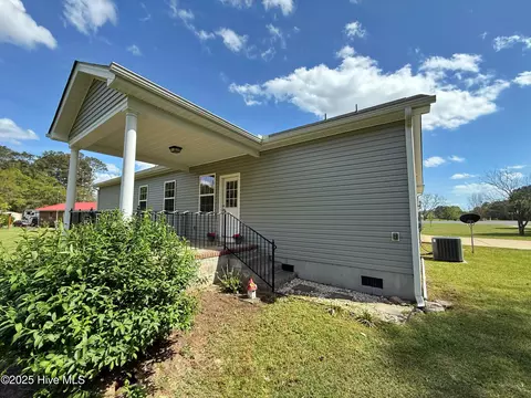 Exterior - 1535 Ghio Rd, Hamlet, NC 28345 photo 8 of 9
