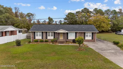 1792 Pauls Path Rd, Kinston, NC 28504 photo 2