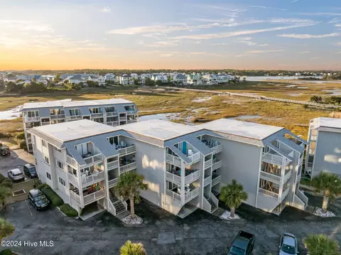 1801 Canal Dr UNIT B14, Carolina Beach, NC 28428