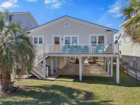131 Marlin Dr, Holden Beach, NC 28462