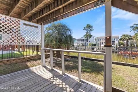 Exterior - 131 Marlin Dr, Holden Beach, NC 28462 photo 14 of 14