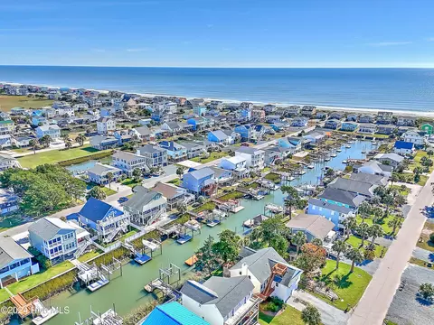 View/Area - 131 Marlin Dr, Holden Beach, NC 28462 photo 3 of 21