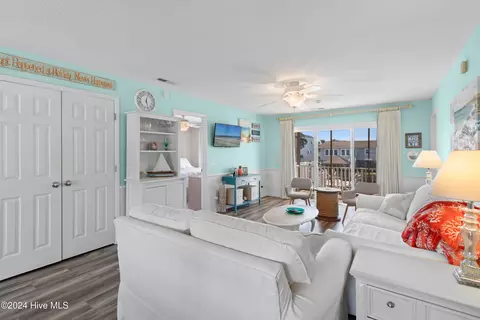 Living - 131 Marlin Dr, Holden Beach, NC 28462 photo 5 of 5