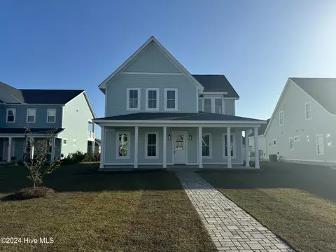 106 Bogue Harbor Ct, Newport, NC 28570