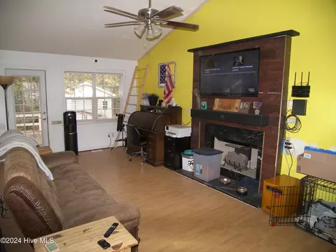 Living - 601 N Walnut St, Spring Hope, NC 27882 photo 1 of 1