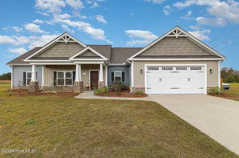 111 Blackwater Ct, Princeton, NC 27569