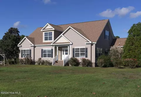 140 Green Bay Rd NW, Ocean Isle Beach, NC 28469