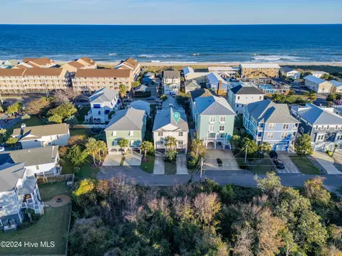 1105 Bowfin Ln UNIT 2, Carolina Beach, NC 28428