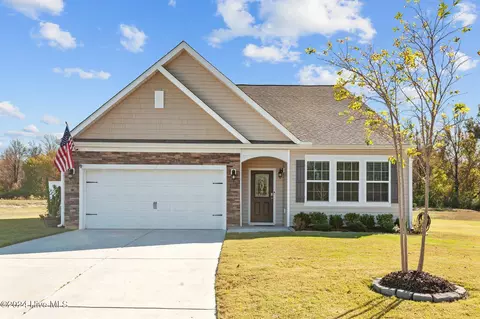 4463 Marthas Village Ln, Ayden, NC 28513