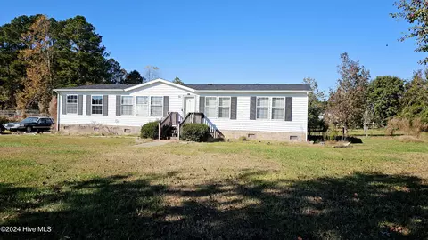 39 Emily St, Gates, NC 27937 photo 3