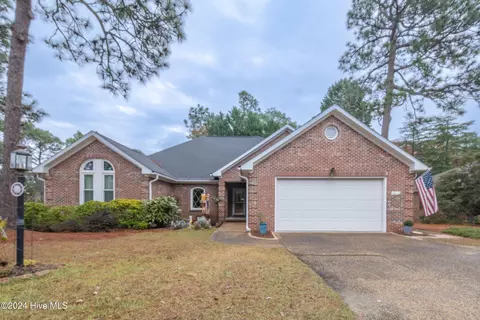 10 Doral Dr, Pinehurst, NC 28374