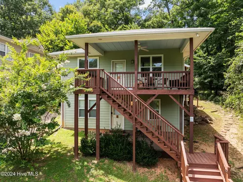 234 Jay St, Chapel Hill, NC 27516