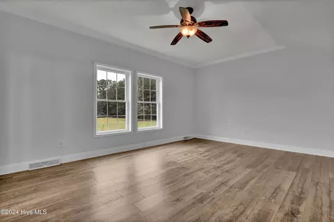 Living - 94 Old Mill Rd, Willard, NC 28478 photo 4 of 4