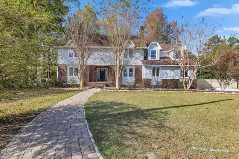 110 Grimsby Pl, Jacksonville, NC 28540