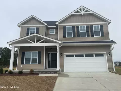 700 Peridot Ct, Winterville, NC 28590