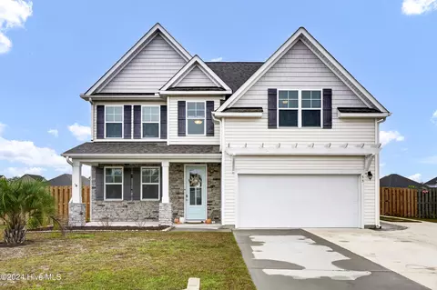 53 York Ln, Hampstead, NC 28443