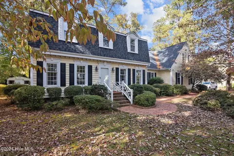 306 Kenilworth Rd, Greenville, NC 27858