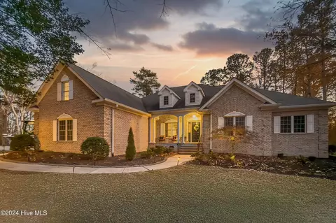 461 Gatewood Dr, New Bern, NC 28562
