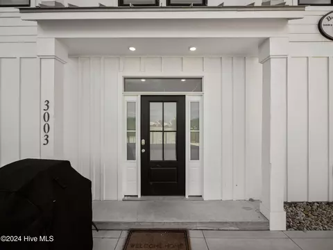 3003 Emerald Dr, Emerald Isle, NC 28594 photo 3