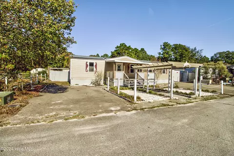 6140 Carolina Beach Rd #TRLR 12, Wilmington, NC 28412
