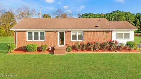 77 Hackley Rd, Gates, NC 27937