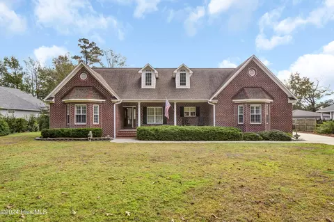 123 Francis Marion Dr, Wilmington, NC 28411
