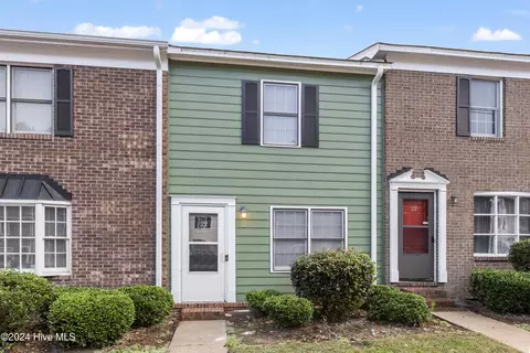 102 David Dr #F22, Greenville, NC 27858