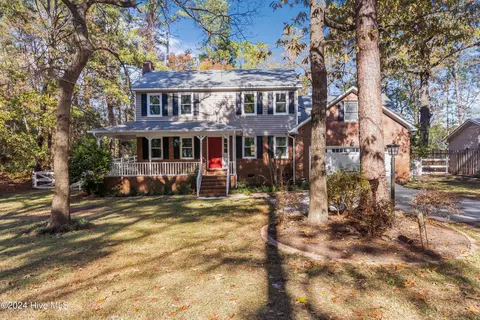 715 Porters Neck Rd, Wilmington, NC 28411