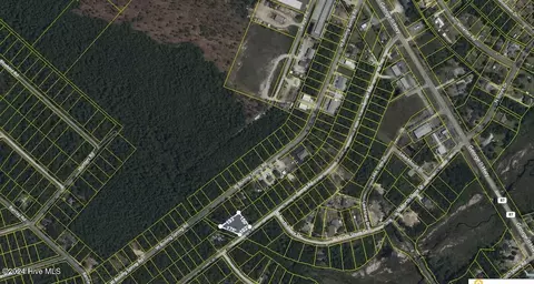 8889 Sunset Rd, Boiling Spring Lakes, NC 28461 photo 2