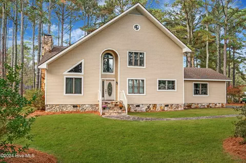 405 Confederate St, Windsor, NC 27983